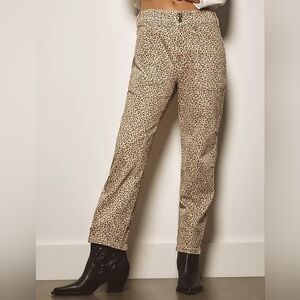 NWT Anthro The Wanderer Mid-Rise Relaxed-Leg Jeans by Pilcro 32T